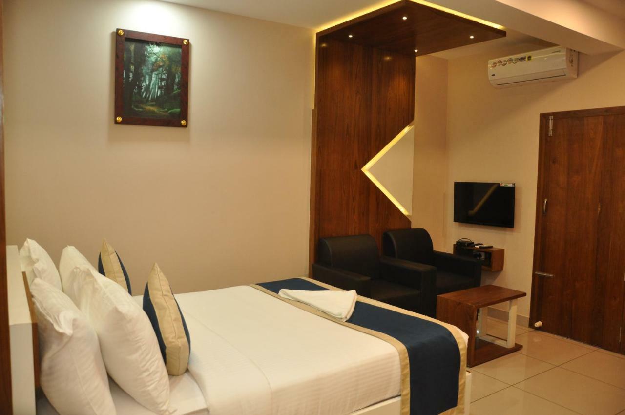 Nextel Inn, Calicut Esterno foto